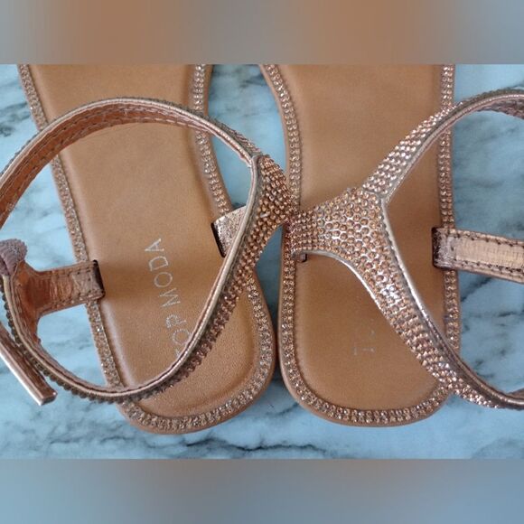 Top Moda Flat Two Strap Rhinestone Sandals Size 7.5 - Picture 8 of 8